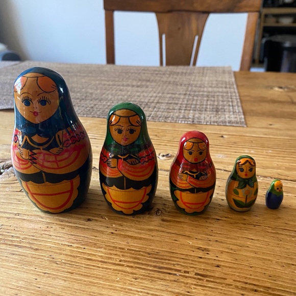 Other - vintage stacked dolls